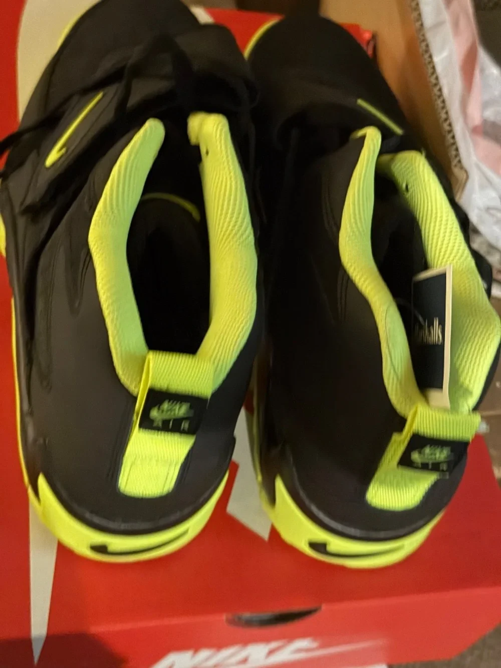 Nike Air Mission Black/Volt Men’s Size 10 – NEW in Box